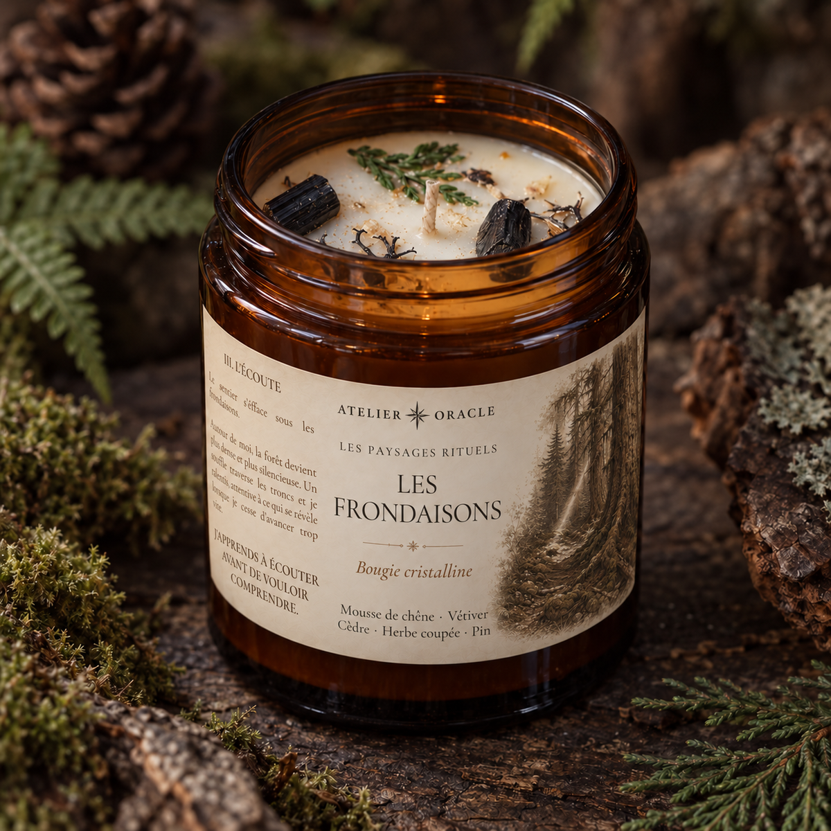 Bougie Les Frondaisons - Mousse de chêne, pin sylvestre, vétiver, herbe coupée & cèdre de l’Atlas · Tourmaline