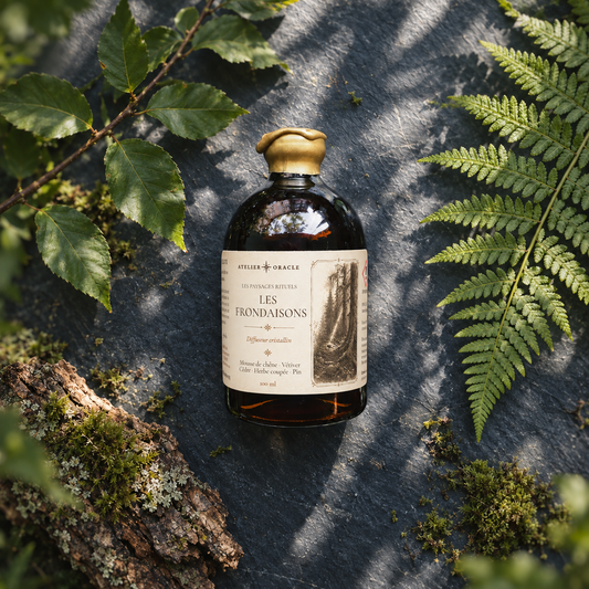 Diffuseur Les Frondaisons - Mousse de chêne, pin sylvestre, vétiver, herbe coupée & cèdre de l’Atlas · Tourmaline