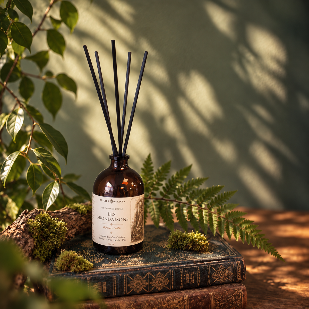 Diffuseur Les Frondaisons - Mousse de chêne, pin sylvestre, vétiver, herbe coupée & cèdre de l’Atlas · Tourmaline